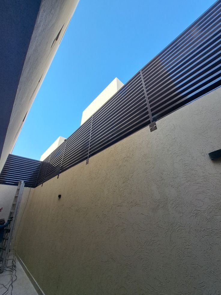 سواتر خشبية صناعية في الخبر